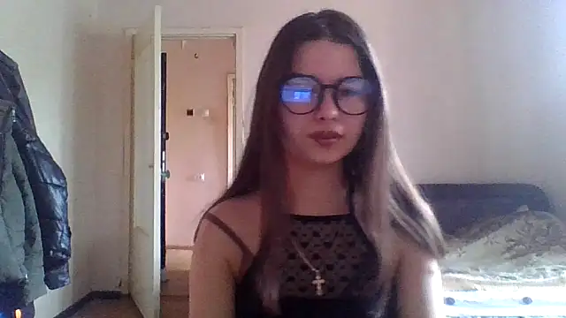 Snapshot of Bellochka201 chatting on 05/21/26, 08:43 Bellochka201 online show from 05/21/26, 08:43