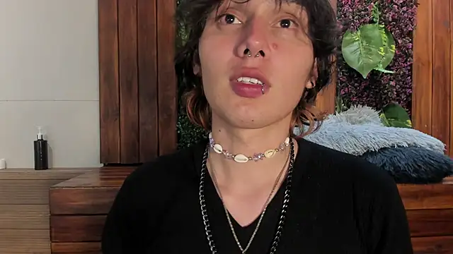 Snapshot of Brunodeluca_ chatting on 06/27/26, 06:24 Brunodeluca online show from 06/27/26, 06:24