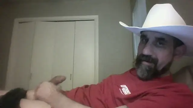 Snapshot of old_Domino chatting on 06/15/26, 12:07 old Domino online show from 06/15/26, 12:07