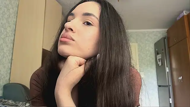 CarolineRu online show from 05/19/26, 09:59