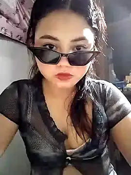 lie louron online show from 05/22/26, 03:28