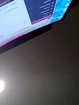 Snapshot of NailGoddessnow chatting on 12/22/24, 11:31 NailGoddessnow online show from 12/22/24, 11:31