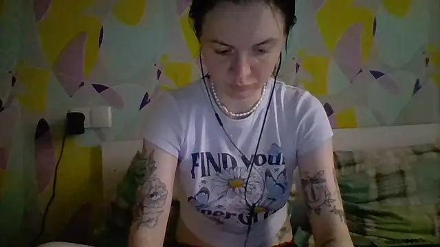 Diana sosala online show from 07/14/26, 02:23