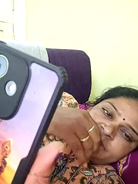 Snapshot of mynatamil143 chatting on 07/01/26, 03:30 mynatamil143 online show from 07/01/26, 03:30