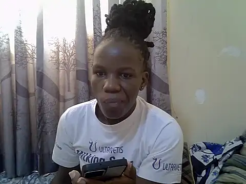 Snapshot of Sweet_elisa001 chatting on 07/11/26, 01:36 Sweet elisa001 online show from 07/11/26, 01:36