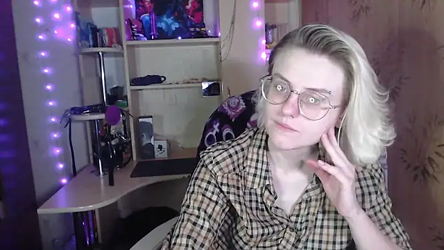Snapshot of __Freya___ chatting on 05/25/26, 09:59 Freya online show from 05/25/26, 09:59