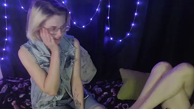 Snapshot of __Freya___ chatting on 05/26/26, 12:23 Freya online show from 05/26/26, 12:23