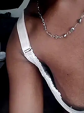 Mayah J online show from 05/15/26, 09:44