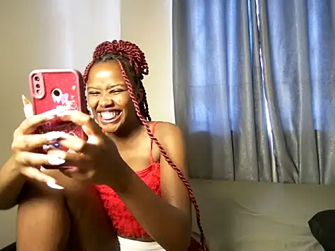 Snapshot of Sugar_burst chatting on 05/15/26, 11:28 Sugar burst online show from 05/15/26, 11:28