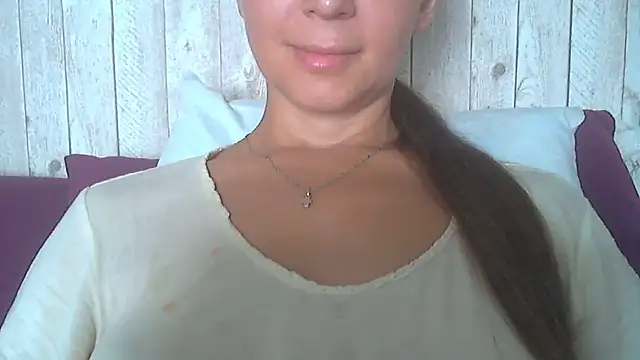 Bella--White online show from 07/04/26, 06:19