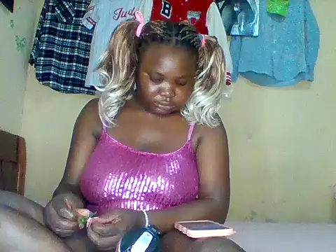 Snapshot of nustydayanah chatting on 05/18/26, 06:25 nustydayanah online show from 05/18/26, 06:25