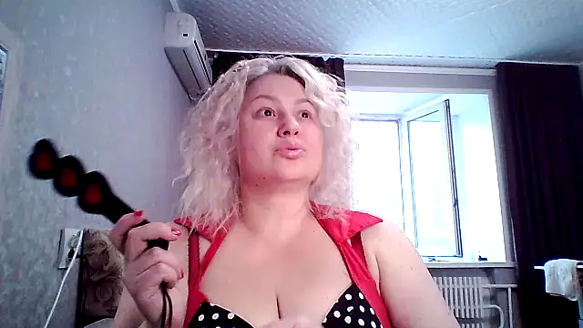 MissisXL online show from 05/16/26, 09:06