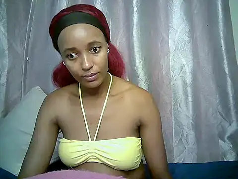 Snapshot of Slim_shy chatting on 06/04/26, 05:24 Slim shy online show from 06/04/26, 05:24