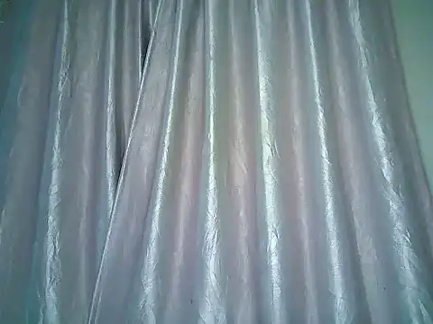 Snapshot of Slim_shy chatting on 06/14/26, 05:31 Slim shy online show from 06/14/26, 05:31
