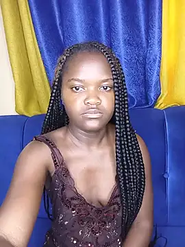 Snapshot of little_creamy chatting on 06/05/26, 04:08 little creamy online show from 06/05/26, 04:08