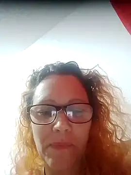 Snapshot of anabiatrizboa chatting on 06/12/26, 02:32 anabiatrizboa online show from 06/12/26, 02:32