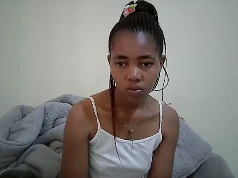 Snapshot of MidnightNala chatting on 06/19/26, 05:01 MidnightNala online show from 06/19/26, 05:01