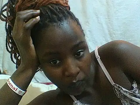 Snapshot of Sexxy-skinny chatting on 06/29/26, 11:10 Sexxy-skinny online show from 06/29/26, 11:10