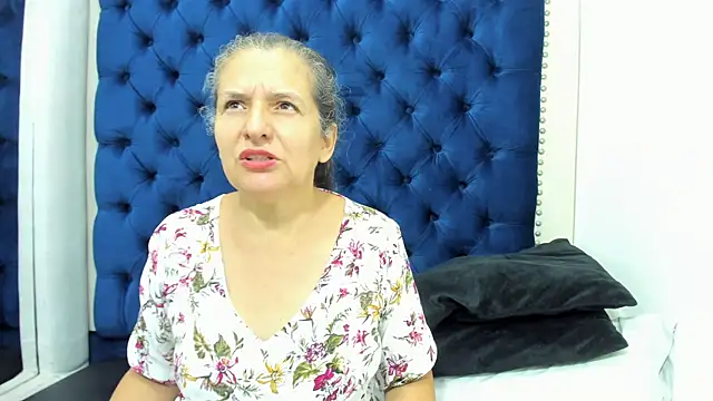 Snapshot of AlondraSosa chatting on 06/30/26, 12:28 AlondraSosa online show from 06/30/26, 12:28