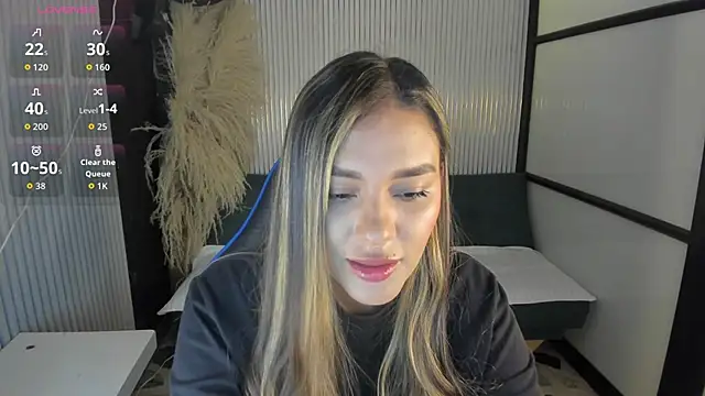 SophieWatson  online show from 06/18/26, 01:48
