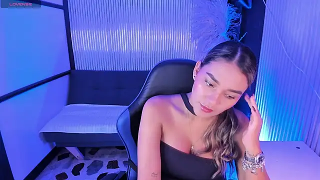 SophieWatson  online show from 06/20/26, 01:47