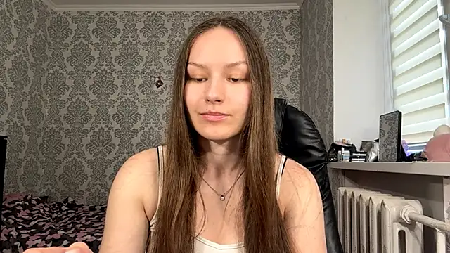 ShaylaChong online show from 06/27/26, 11:04