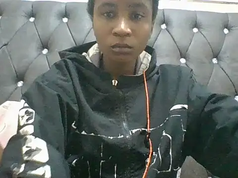 Snapshot of sweetebony_r chatting on 06/02/26, 02:35 sweetebony r online show from 06/02/26, 02:35
