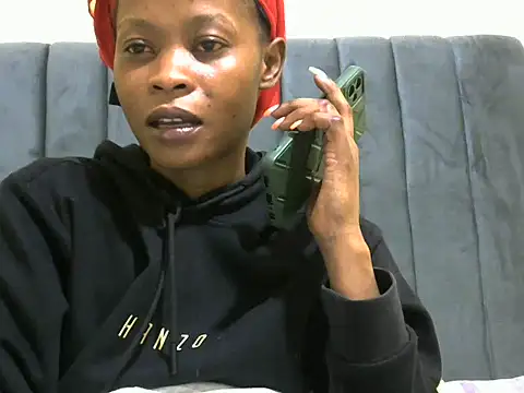 Snapshot of Peggycarter02 chatting on 07/05/26, 07:10 Peggycarter02 online show from 07/05/26, 07:10