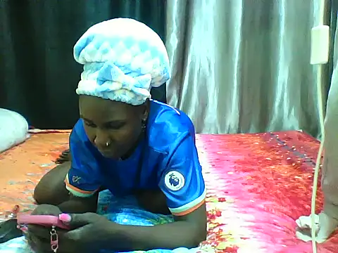 Snapshot of Bambybeauty2 chatting on 07/09/26, 08:18 Bambybeauty2 online show from 07/09/26, 08:18