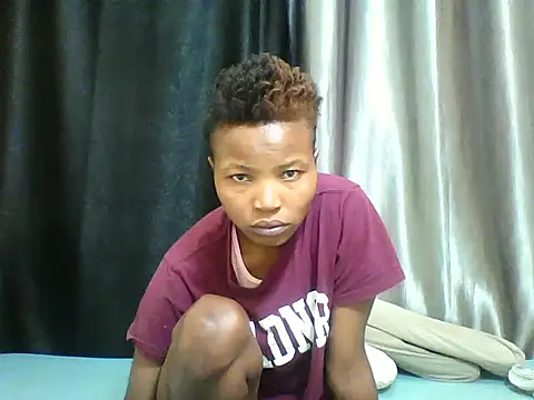 Snapshot of Bambybeauty2 chatting on 07/13/26, 05:10 Bambybeauty2 online show from 07/13/26, 05:10