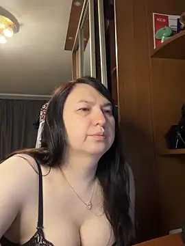 EvaBeautyXxX online show from 06/14/26, 04:36