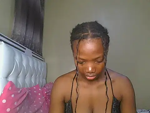 Snapshot of Mariana_150 chatting on 06/15/26, 06:59 Mariana 150 online show from 06/15/26, 06:59