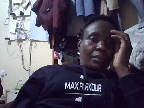 Snapshot of Pinky_diva chatting on 06/26/26, 05:17 Pinky diva online show from 06/26/26, 05:17