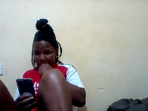 Snapshot of Camilla-Sweets chatting on 06/30/26, 05:47 Camilla-Sweets online show from 06/30/26, 05:47
