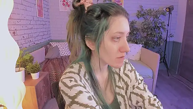 Snapshot of DarkMaid_ chatting on 05/21/26, 06:09 DarkMaid online show from 05/21/26, 06:09