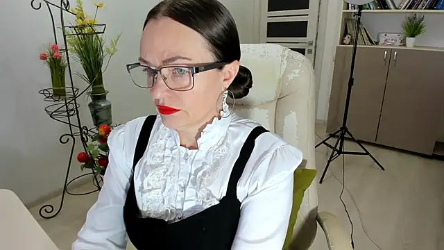 Vika73 online show from 11/29/25, 07:22