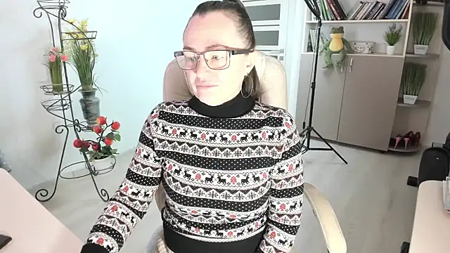 Vika73 online show from 02/06/26, 06:40