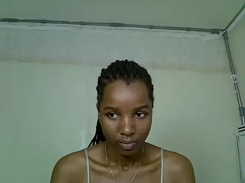 Snapshot of Sexy_vylsa chatting on 05/28/26, 02:25 Sexy vylsa online show from 05/28/26, 02:25