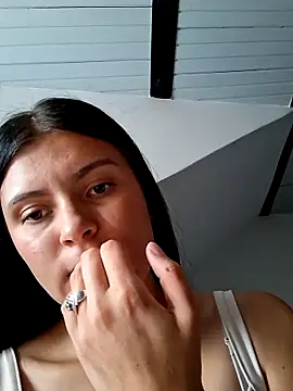 Yeras  online show from 06/09/26, 06:08