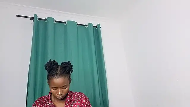 Dream Girlz online show from 06/17/26, 07:04