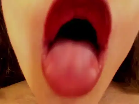 Snapshot of EvaLouisex_ chatting on 06/14/26, 02:24 EvaLouisex online show from 06/14/26, 02:24
