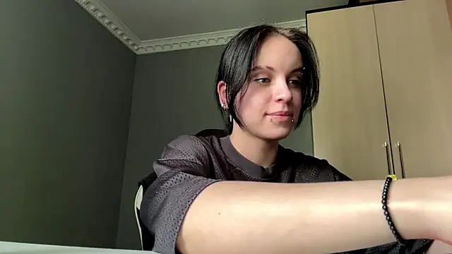 illiebilish online show from 05/21/26, 07:59