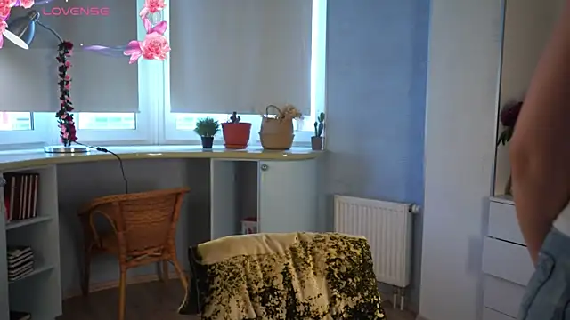 TatianaCichocki online show from 06/16/26, 02:09