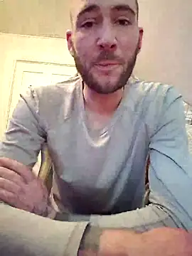 Brand0nleee online show from 05/17/26, 04:25