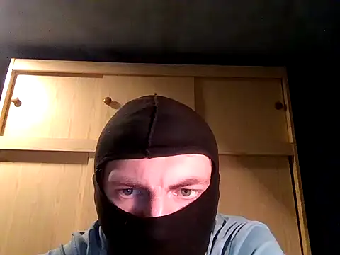 beuker22 online show from 07/06/26, 04:42