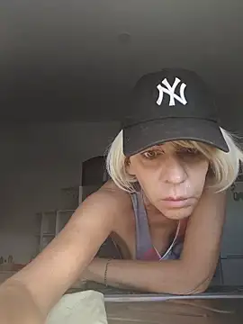 MartinaX X online show from 05/18/26, 08:42
