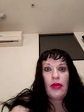 kylliexx online show from 11/07/25, 12:27