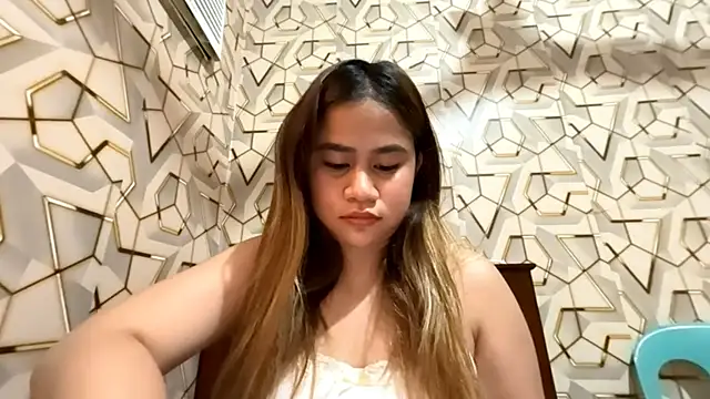 AngeliqueSimoson online show from 05/20/26, 05:13