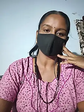 Snapshot of madhushree143 chatting on 06/17/26, 05:14 madhushree143 online show from 06/17/26, 05:14