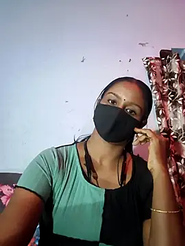 Snapshot of madhushree143 chatting on 06/18/26, 05:30 madhushree143 online show from 06/18/26, 05:30